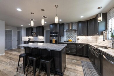 718 N Boundary St, Weatherford, TX 76086 - photo 5