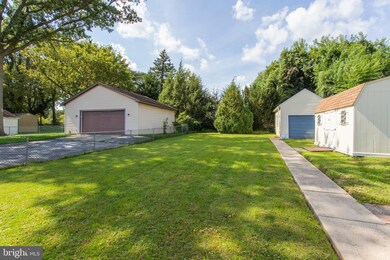 901 Lawnton Terrace, Glenolden, PA 19036 - photo 7