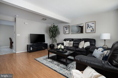 9063 Falcon Glen Ct, Bristow, VA 20136 - photo 5