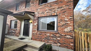 955 Silversprings Ln, Ballwin, MO 63021 - photo 2