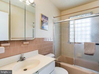 6421 Lyric Ln, Falls Church, VA 22044 - photo 7