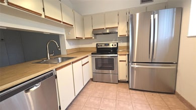 608 Gardens Dr unit 204, Pompano Beach, FL 33069 - photo 5