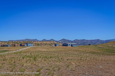 04_1600_Six_Lazy_K004_mls