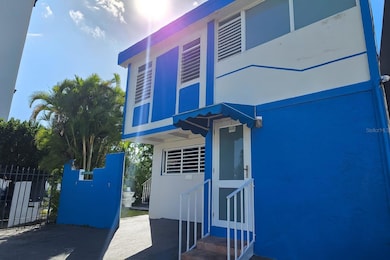 Urb. Villas de Levit Calle 1 B9, Toa Baja, PR 00949 - photo 4