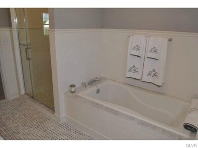 3540 Durham Dr, Macungie, PA 18062 - photo 6