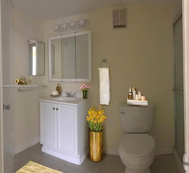 17565 NW 67th Place unit B8, Hialeah, FL 33015 - photo 6