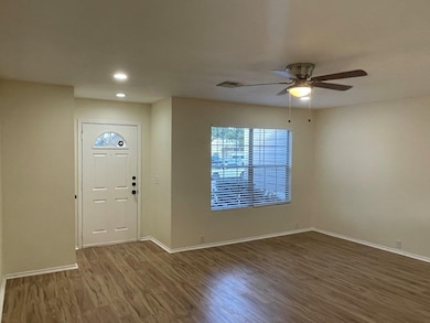 907 Grand Plains Dr, Houston, TX 77090 - photo 3