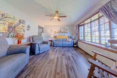 1101 N Pass St, Edgerton, WI 53534 - photo 4