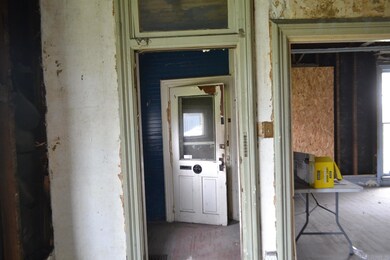 129 Division St, Elkhart, IN 46516 - photo 2