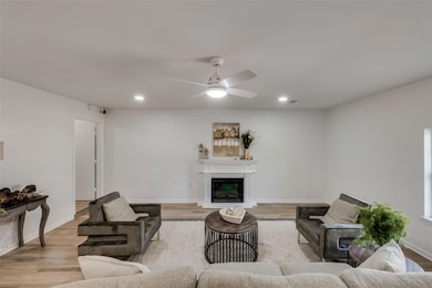 2102 Mccormick St, Denton, TX 76205 - photo 7