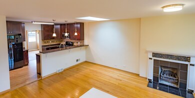 4340 Scott St, Schiller Park, IL 60176 - photo 6