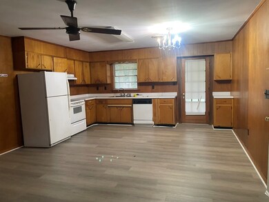 2208 Prince Ave, Tifton, GA 31794 - photo 3