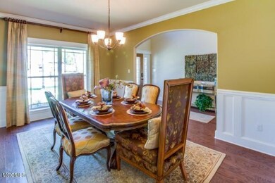 Formal Dining