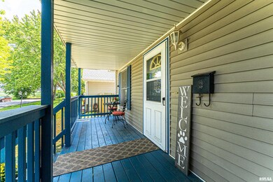 703 Omaha Ave, Lincoln, IL 62656 - photo 2