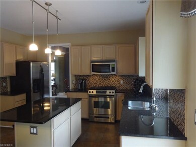 Eat-in Kitchen