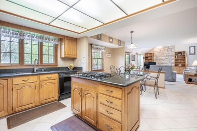 6867 Linbrook Blvd-10