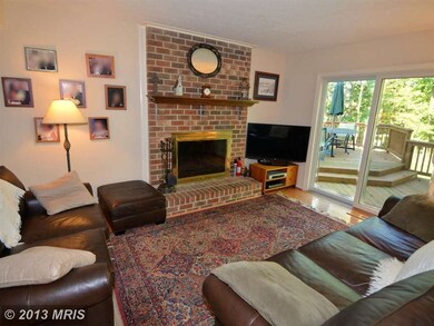 5209 Grenock Dr, Lothian, MD 20711 - photo 2