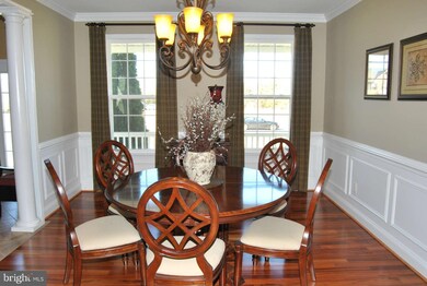 7310 Stoneleigh Ct, Hughesville, MD 20637 - photo 4