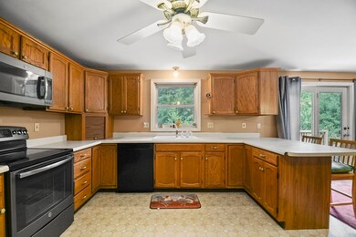 166 N Common Rd, Westminster, MA 01473 - photo 3