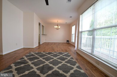 8208 Catbird Cir unit 201, Lorton, VA 22079 - photo 3