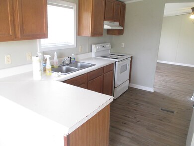 685 John Keigens Memorial Rd, Adel, GA 31620 - photo 7