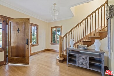 2109 Wellington Rd, Los Angeles, CA 90016 - photo 5