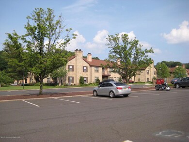 114 Wellington Place unit 114, Matawan, NJ 07747 - photo 3