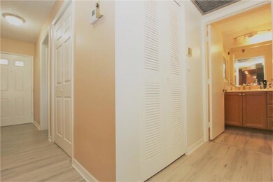 9111 Fairbanks Ln unit 6, Boca Raton, FL 33496 - photo 6