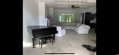 Owner furniture Pic, living area is currently empt
