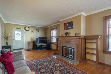 984 Montrose Ave, Columbus, OH 43209 - photo 4