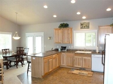 55610 Snow Goose Rd, Bend, OR 97707 - photo 3