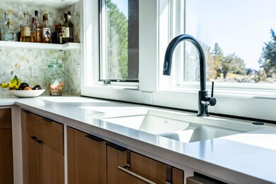 23116 Switchback Ct - Kitchen