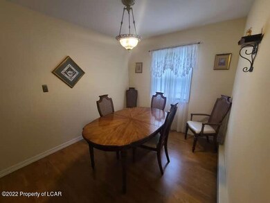 2135 Freedom Way, Pocono Summit, PA 18346 - photo 5