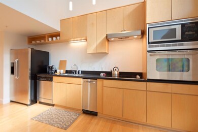 atrium 706 staged 2017 for MLS 5
