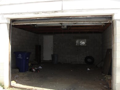 969 Lockbourne Rd, Columbus, OH 43206 - photo 2