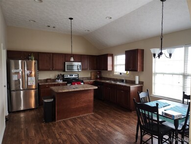 1804 Cotton Blossom Way, Prattville, AL 36067 - photo 5