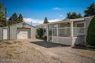 Detached Garage