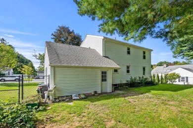 8 Rochelle St, Worcester, MA 01606 - photo 4