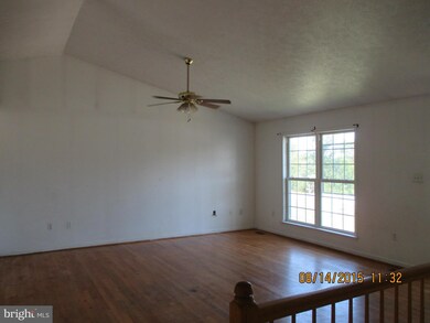 749 Fulton Dr, Strasburg, VA 22657 - photo 7