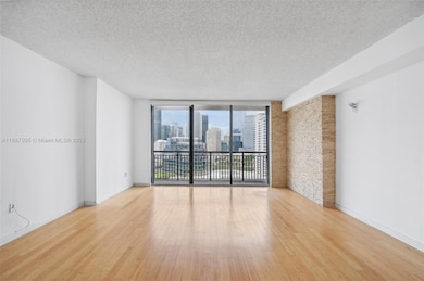 Brickell Key Two Condo unit 1807, Miami, FL 33131 - photo 2