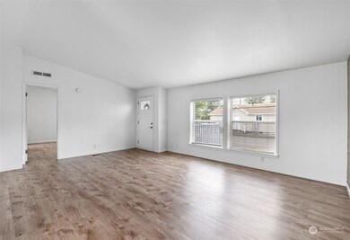 14311 124th Street Ct E unit 7, Puyallup, WA 98374 - photo 3