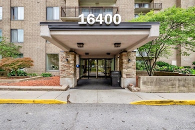 16400 N Park Dr unit 810, Southfield, MI 48075 - photo 2