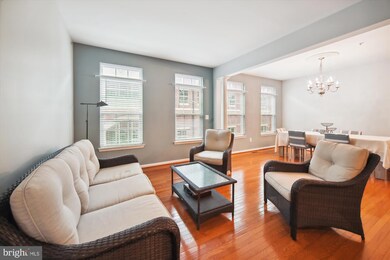 944 Hall Station Dr, Bowie, MD 20721 - photo 2