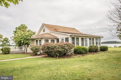 16442 Ball Point Rd, Piney Point, MD 20674 - photo 2
