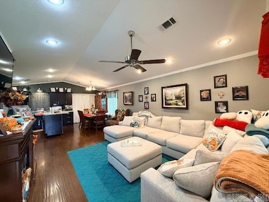 707 N 4th St, Marmaduke, AR 72443 - photo 2