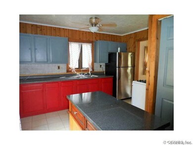 Kitchen. Eat In Kitchen
