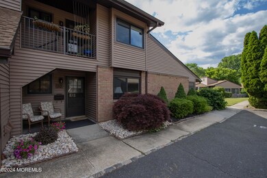 10 Friendship Ct, Red Bank, NJ 07701 - photo 2