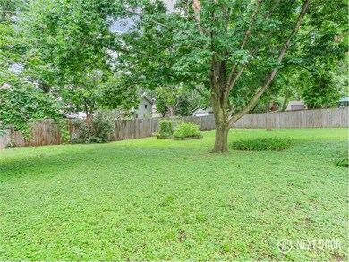 6327 Charlotte St, Shawnee, KS 66216 - photo 4