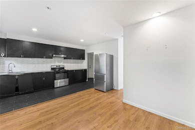 204 S William St, Newburgh, NY 12550 - photo 7