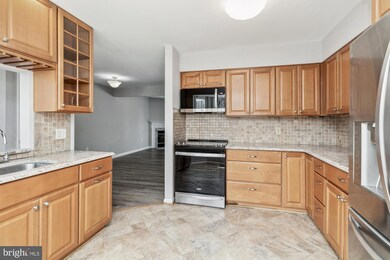 2122 Cedar Barn Way, Windsor Mill, MD 21244 - photo 7